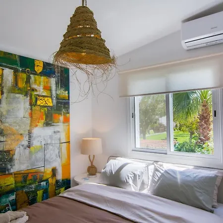 Apartmán Akamas Sunset Boho Chic Maisonette By One