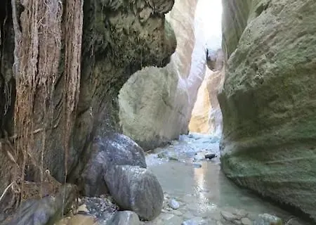 Apartamento Akamas Sunset Boho Chic Maisonette By One *