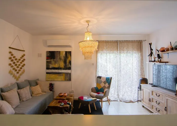 Akamas Sunset Boho Chic Maisonette By One アパート